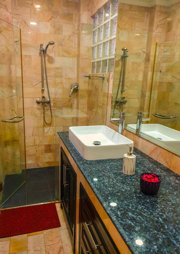 Bathroom 4, Grand Villa, 5 Bedrooms, Private Pool, Garden View, Pattaya