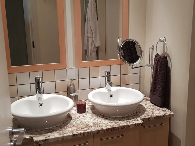 Bathroom 5, Weom Apartments, City of Johannesburg