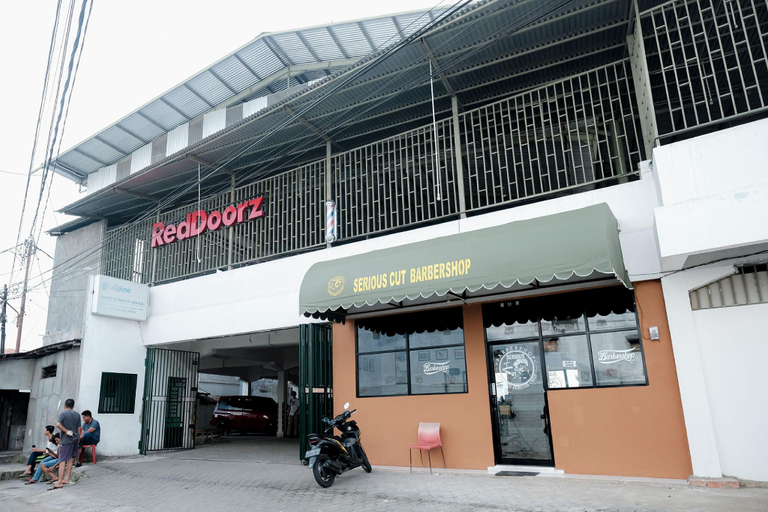 Exterior & Views 2, RedDoorz near Tugu Pers Jambi, Jambi