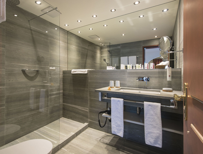 Bathroom 4, Suite Hotel Sunstar Brissago, Locarno