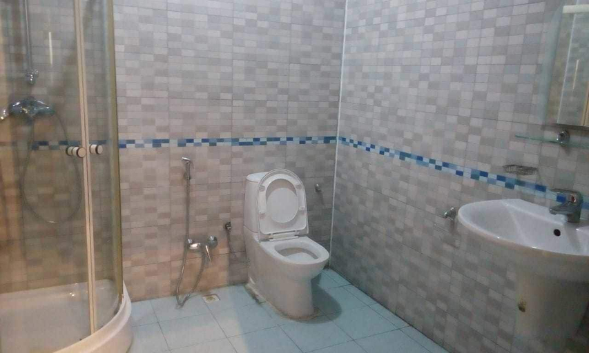 Bathroom 5, Yeshim Guest House, Baku