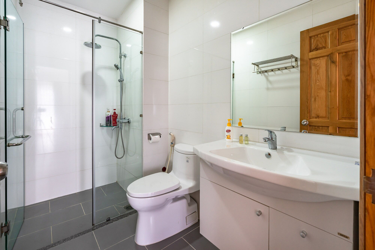 Bathroom 3, Saigon One Service Apartment, District 3