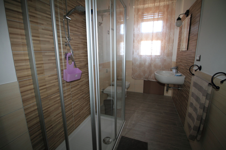 Bathroom 5, B&B Libellula, Carbonia-Iglesias