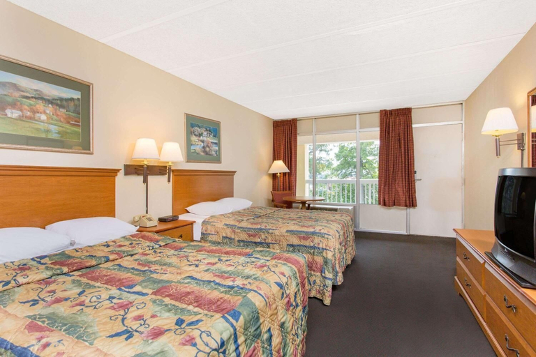 Bedroom 3, Garden Inn, Spotsylvania