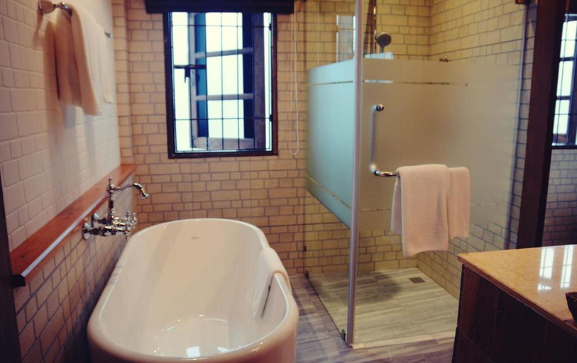 Bathroom 5, Sanae' Townhouse Chiang Mai, Muang Chiang Mai