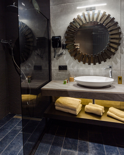 Bathroom 5, Tapis Rouge Design Boutique Hotel, Batumi