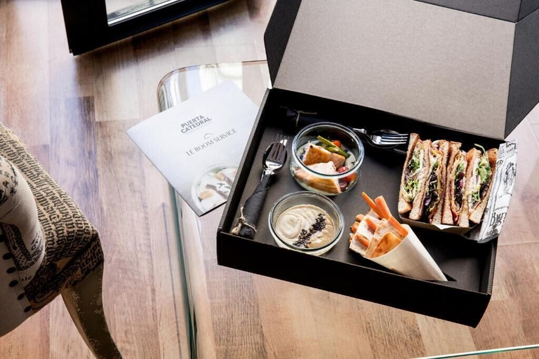 Food & Drinks 4, Puerta Catedral Suites, Sevilla