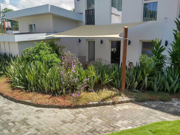 Exterior & Views, Red Mango Apartment Hotel, Shama Ahanta East