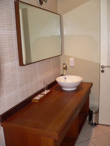 Bathroom 3, La Residence du Rova, Analamanga