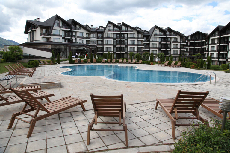 Sport & Beauty 4, Aspen Resort Golf & Ski, Razlog