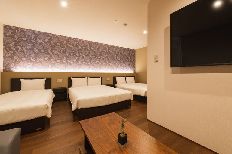 Bedroom 3, Grand Base Hakata Gofuku, Fukuoka