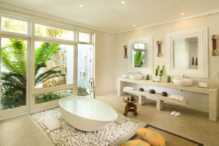 Bathroom 4, The Aiyana, Micheweni
