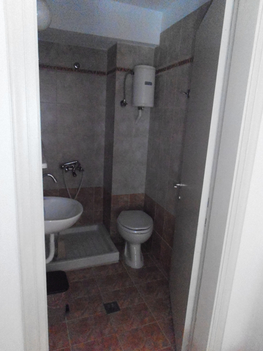 Bathroom, Julieta's House, Thessaly