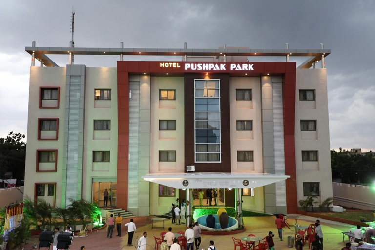 Exterior & Views 2, Hotel Pushpak Park, Osmanabad