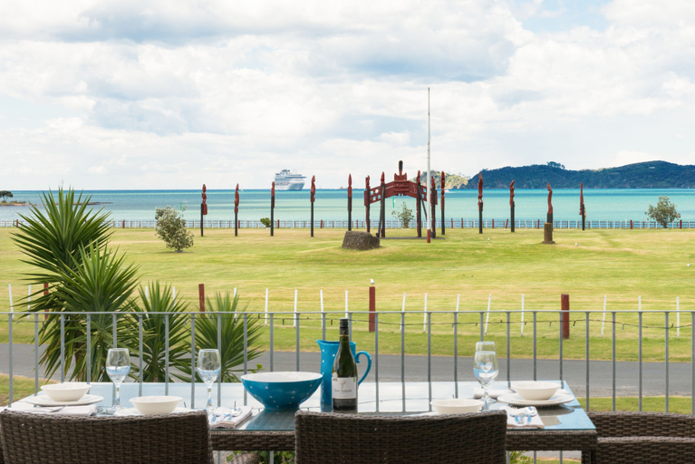 Food & Drinks, Waitangi Beach House, Far North