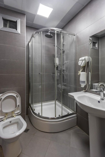 Bathroom 5, Diplomat Suites, Baku