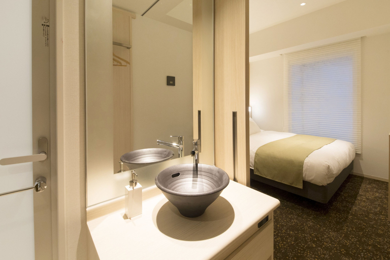 Bedroom 4, Hotel Yae no Midori Tokyo, Chūō