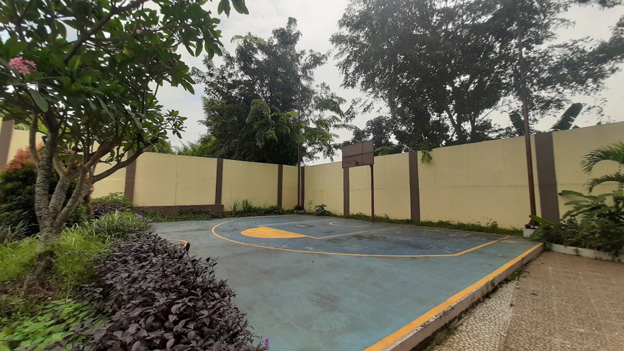 Sport court, Cozy Stay Studio Apartment At Easton Park, Tangerang Selatan