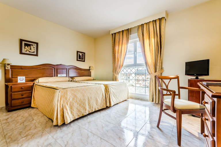 Bedroom 3, Roma Aurea, Toledo