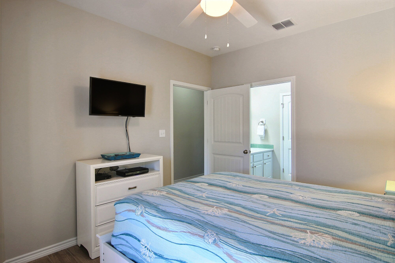 Bedroom 4, Sea-esta, Nueces
