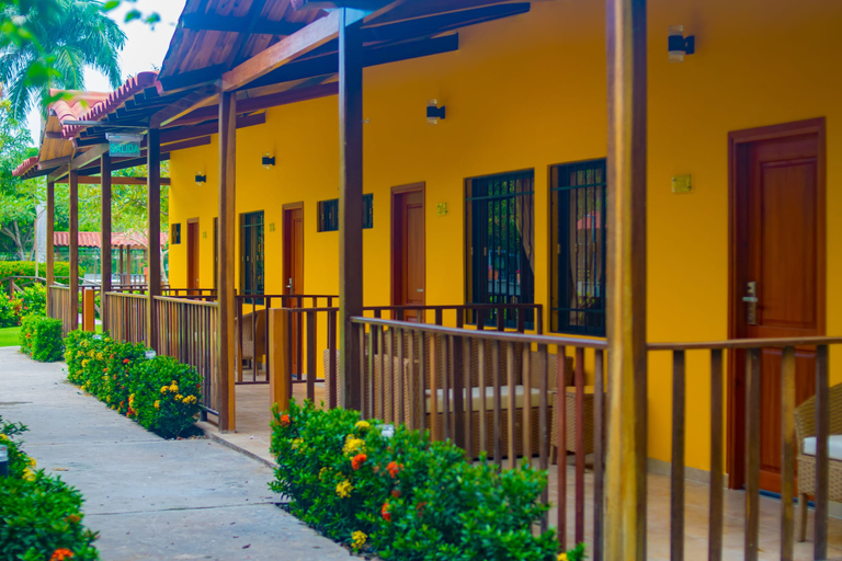 Exterior & Views, Hotel Senderos del Mar - Hostel, Santa Marta (Dist. Esp.)