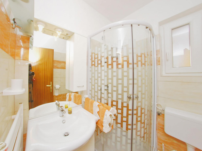 Bathroom 4, Vacation Pool Apartments, Sveta Nedelja