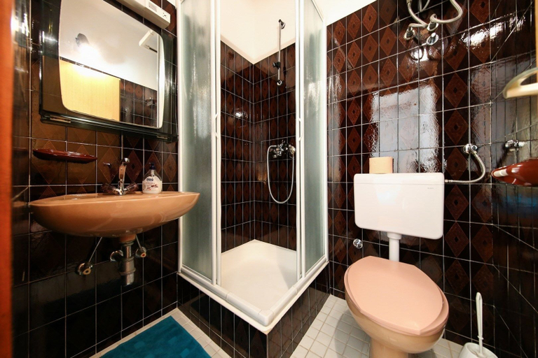 Bathroom 4, Apartment Markulin / Four Bedrooms A1, Preko