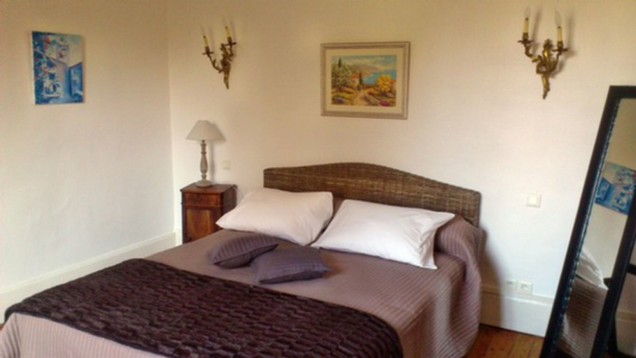 Bedroom 4, Aux Chambres du Roy, Somme