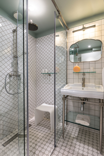 Bathroom 4, Hotel Rose Bourbon, Paris