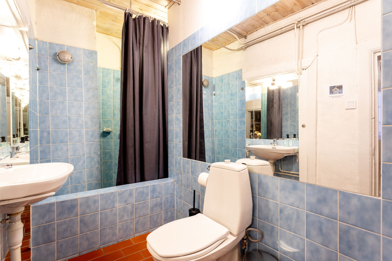 Bathroom 4, ApartDirect Gamla Stan, Stockholm