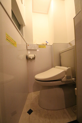 Bathroom 4, Casa Hana, Shibuya