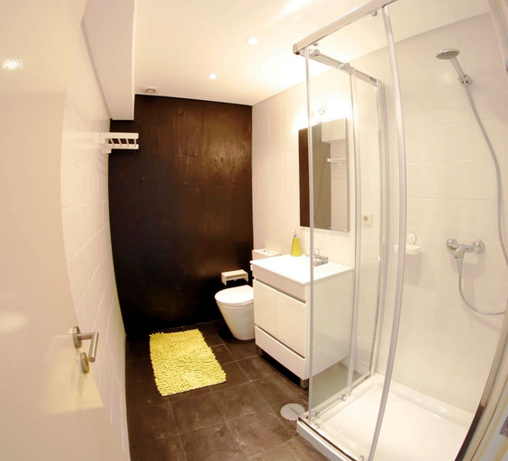 Bathroom 4, Ribeira Cinema Apartments, Porto