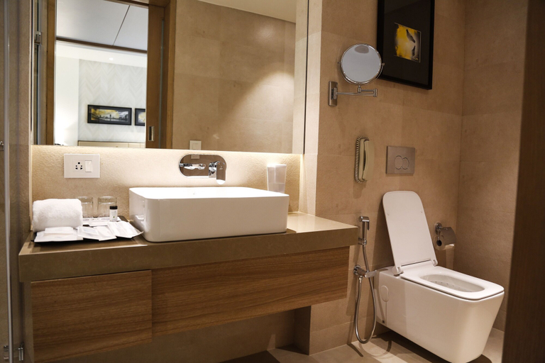 Bathroom 4, Royal Hometel Suites Dahisar Mumbai, Mumbai Suburban