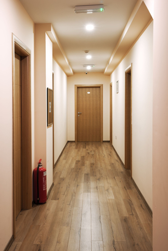 Others 5, Hotel Garden, Novi Sad