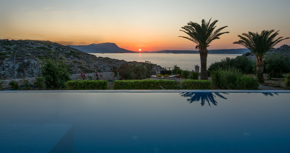 Sport & Beauty 1, Villa Koutalas - Majestic Sunsets over the Pool, Crete