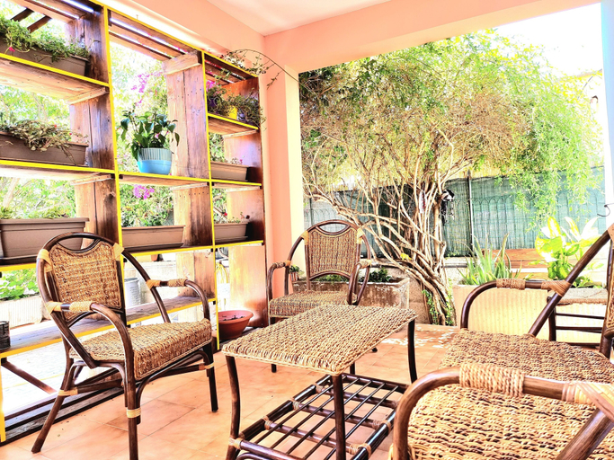 Others 5, 4 Bedroom Villa With Garden 3 min Walk From Beach!, Cagliari