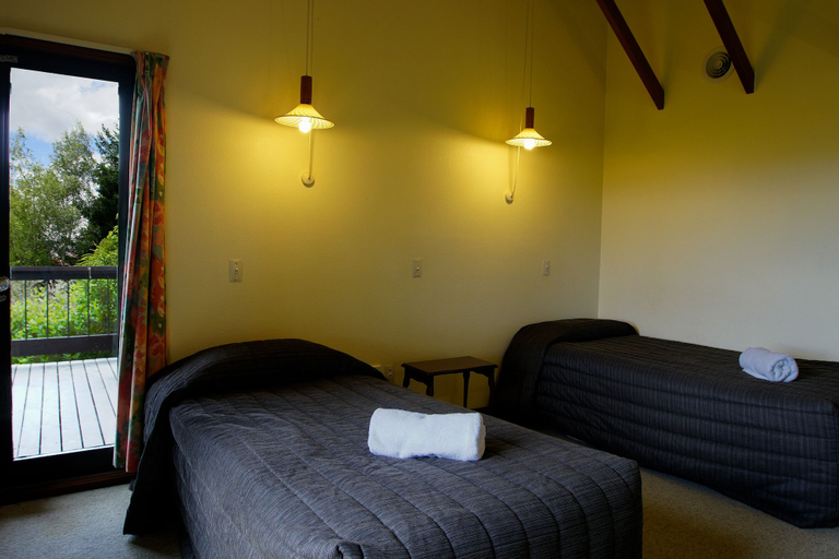 Bedroom 3, Greenacres Alpine Chalets & Villas, Hurunui