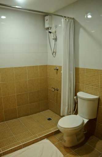 Bathroom 3, Mango Valley Hotel 3, Olongapo City