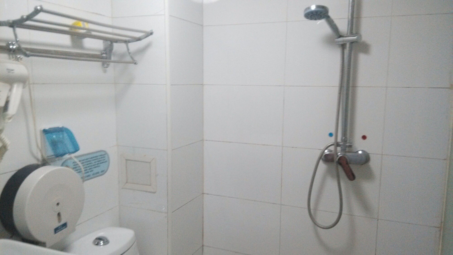 Bathroom, Lucky Family Hostel, Beijing