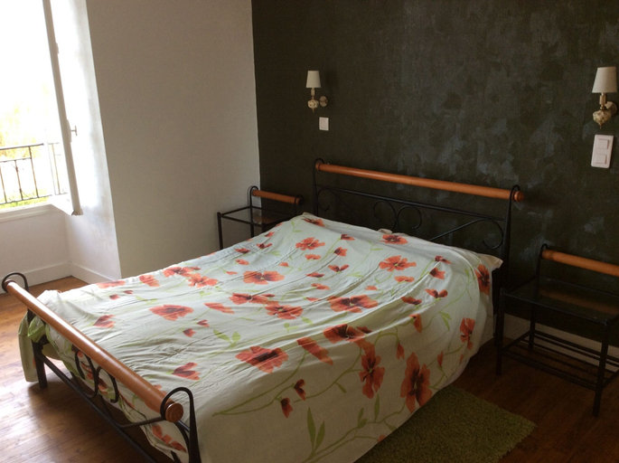 Bedroom 3, Le Petit Bijou, Charente