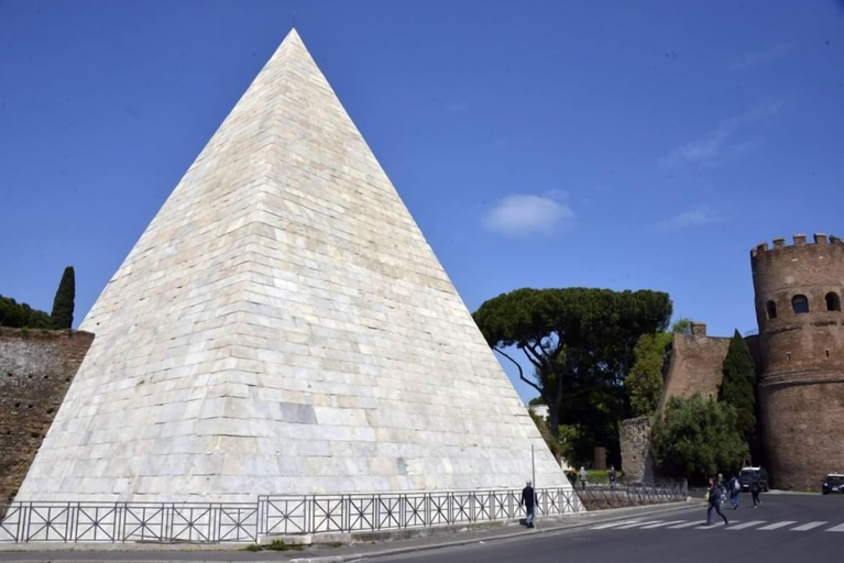 Exterior & Views 2, Il Gladiatore, Rome