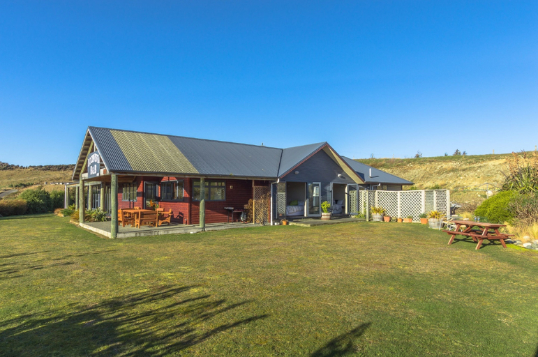 Exterior & Views, Loch Vista Lake View Villa Accommodation, Southland