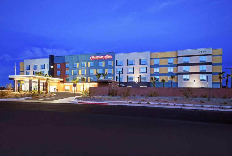 Exterior & Views 26