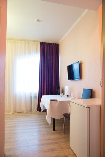 Others 4, Hotel Champagne, Sankt-Peterburg gorsovet