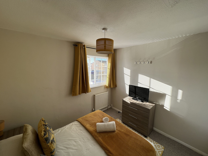 Bedroom 2, Lancaster Close Serviced Accommodation, Oxfordshire