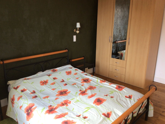 Bedroom 5, Le Petit Bijou, Charente