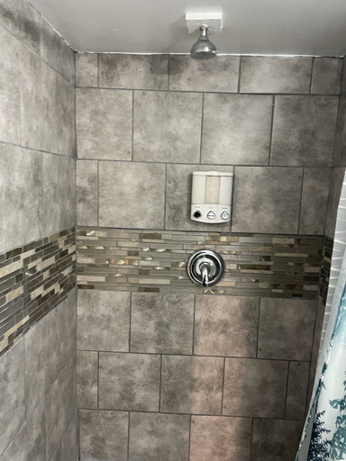 Bathroom 4, Downtown Suite - Close to Topgolf, Horseshoe Casino, UM Baltimore, Baltimore