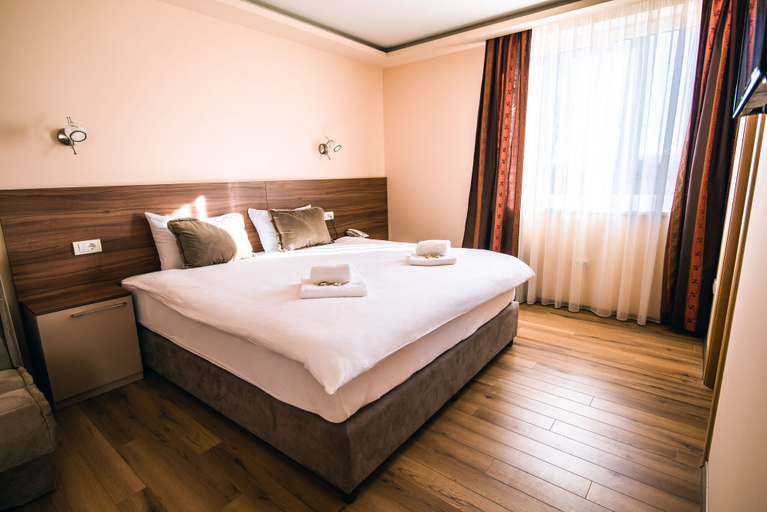 Bedroom 3, Hotel Garden, Novi Sad