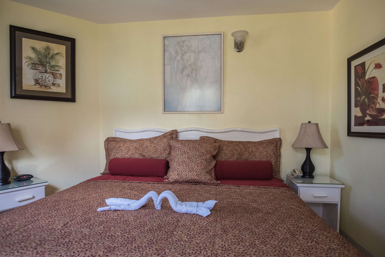 Bedroom, Sandcastles Bed & Breakfast Hotel