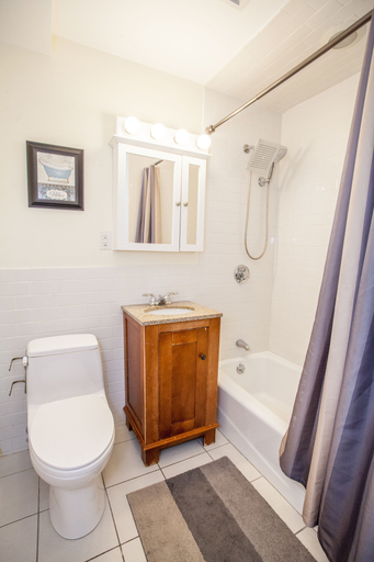 Bathroom 4, Faneuil Hall North End 4 Beds 2 Bath Downtown, Boston